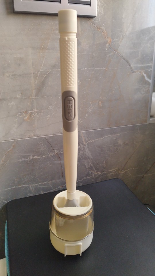 BestBrush, rewolucyjna szczotka do toalety z przyciskiem dozującym środek czyszczący - Image 9