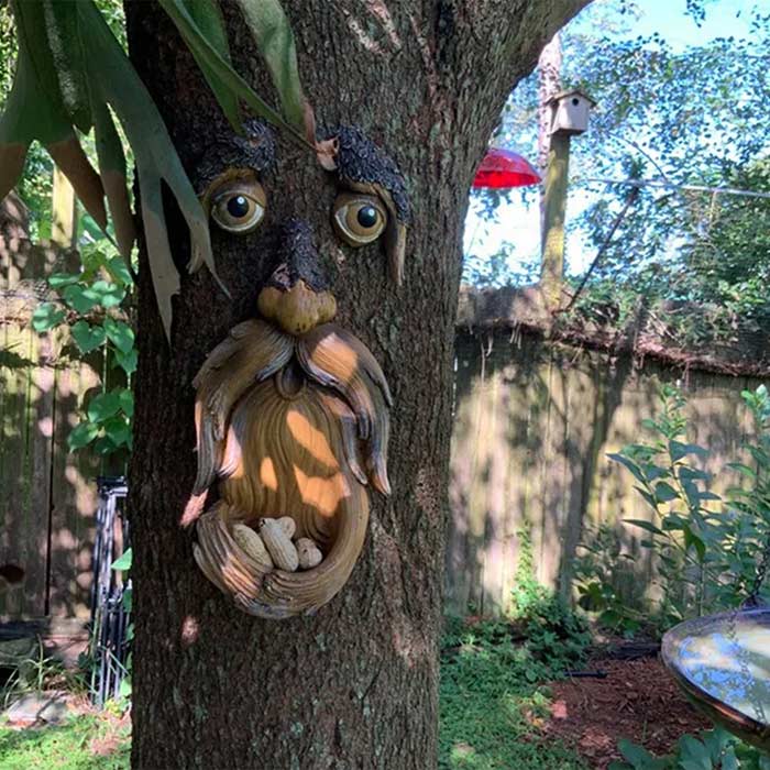 BirdFeeder, ozdoba drzewa w kształcie twarzy, która jest również karmnikiem dla ptaków - Image 6