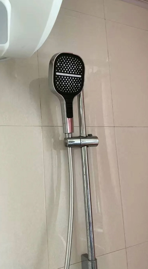 BoostShower, uchwyt prysznicowy, w którym można połączyć różne strumienie wody - Image 10