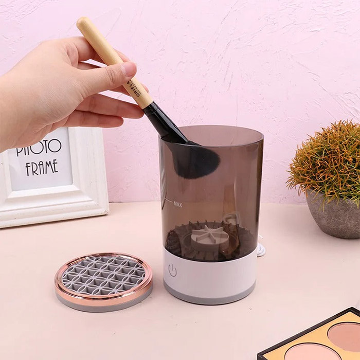 CleanMakeup, urządzenie do czyszczenia i przechowywania pędzli do makijażu - Image 4