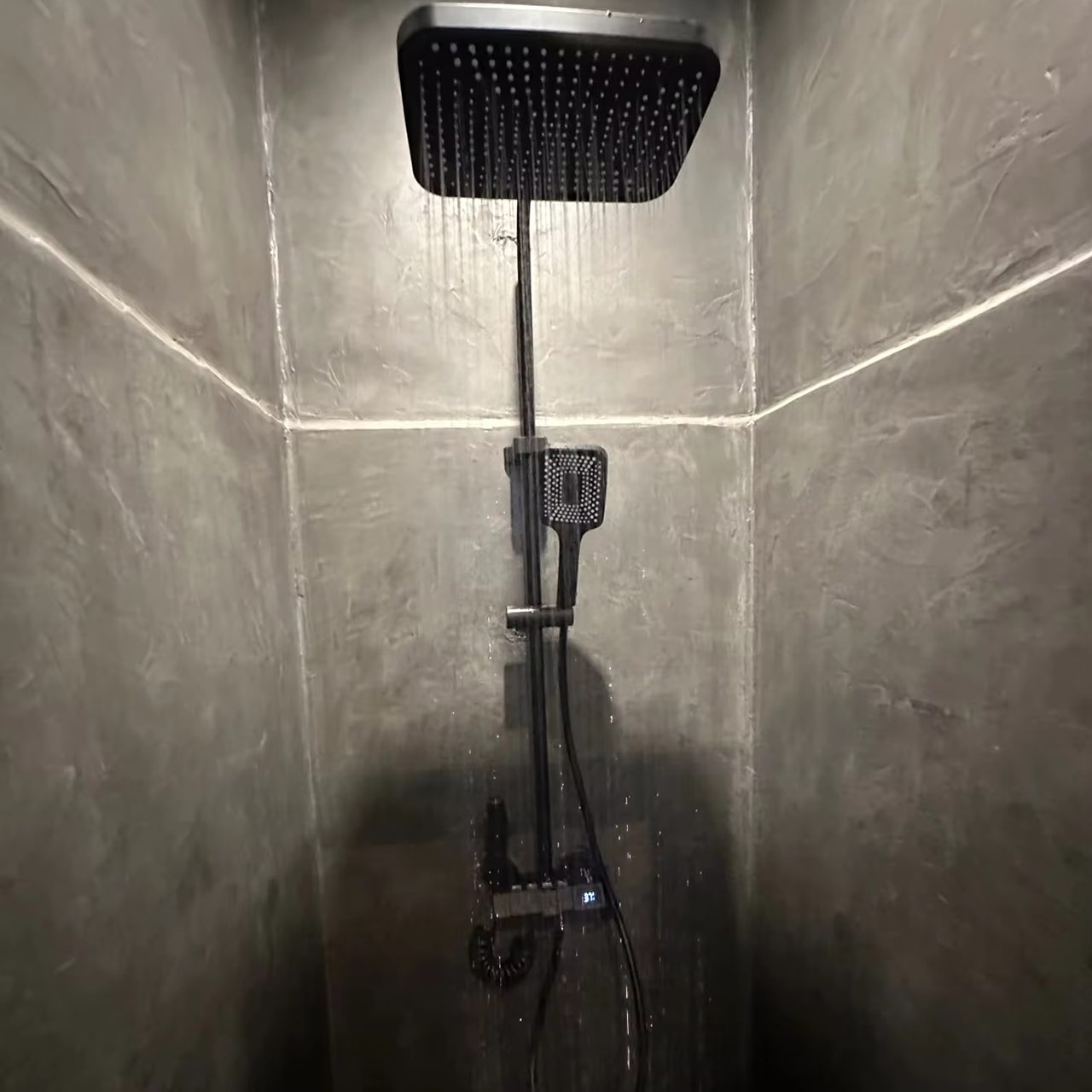 LuxShowerSet, luksusowy zestaw prysznicowy z 3 różnymi końcówkami