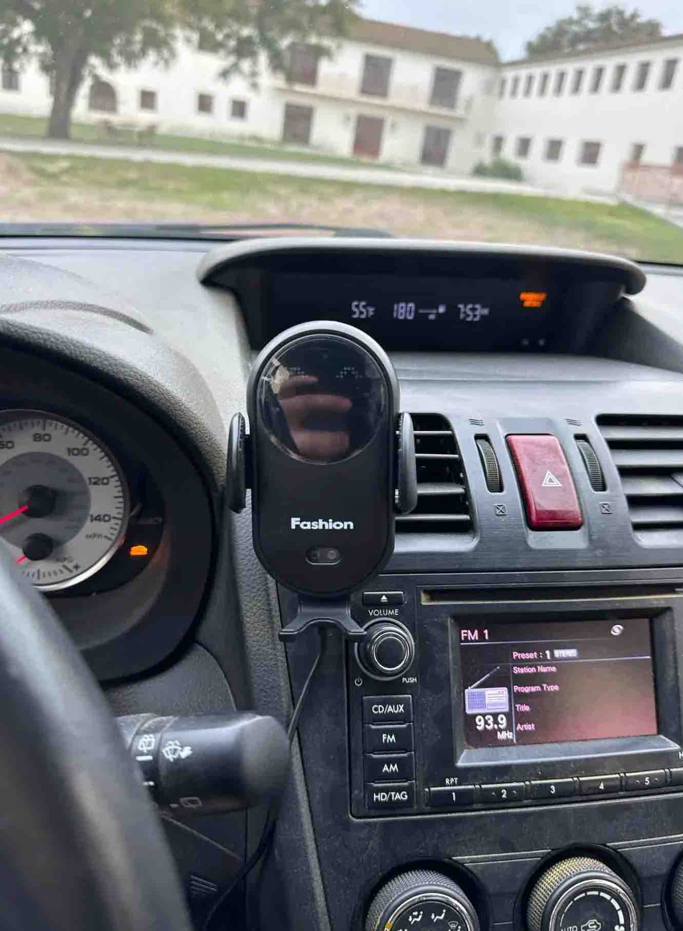 Phonezy, bezprzewodowa ładowarka i uchwyt w jednym - Image 9