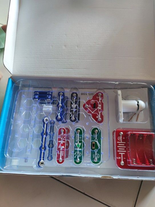 ScienceKit – zestaw edukacyjny o elektryczności, 17 elementów - Image 10